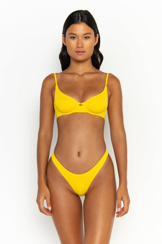 So Chic Sculpting Top Lemonade